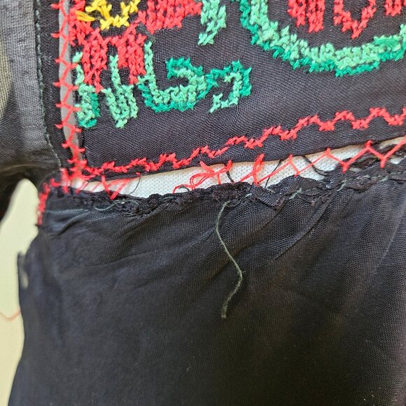 Vintage Black 30s 40s Cross Stitch Floral Embroidery Polish Top Blouse S *FLAW* - Picture 9 of 9